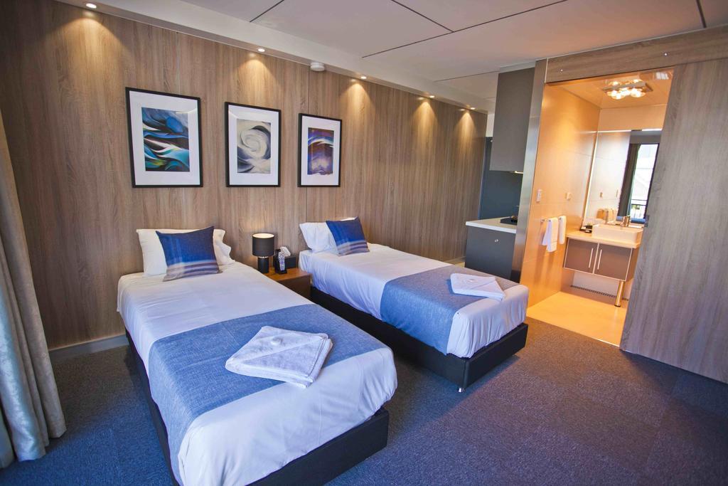 Kings Park - Accommodation Chinchilla Phòng bức ảnh